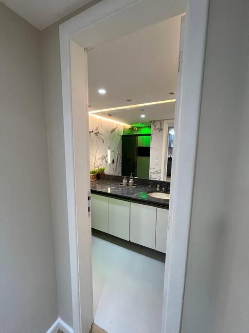 Lindo Apartamento Para Familia Ondina Apart Hotel Salvador Esterno foto